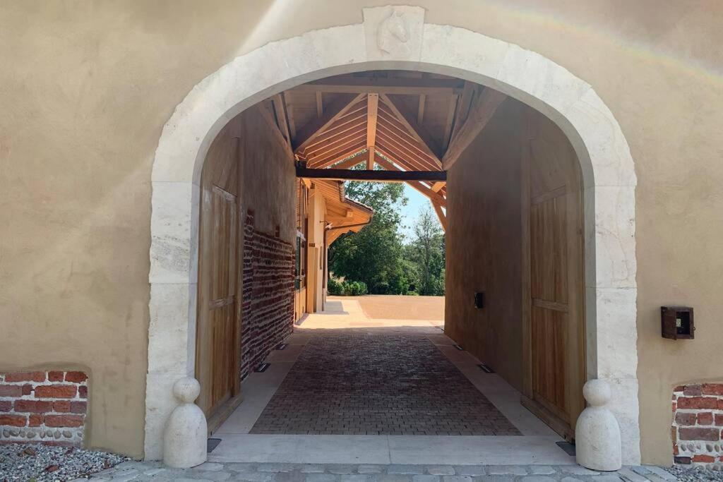 Ancien Haras Refait A Neuf A 3 Km De Vonnas Villa Exterior photo