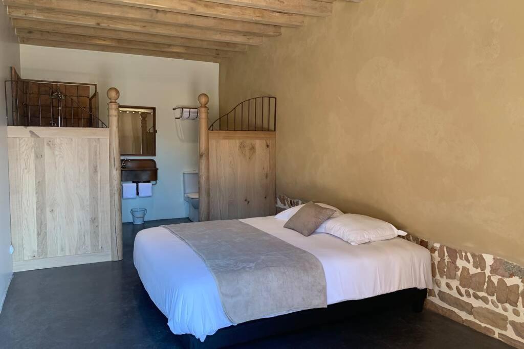 Ancien Haras Refait A Neuf A 3 Km De Vonnas Villa Exterior photo